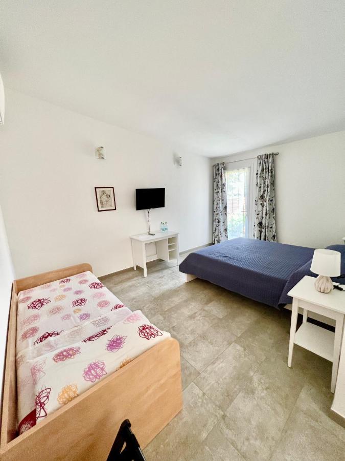Hotel Tra Terra E Mare à Flumini di Quartu Extérieur photo