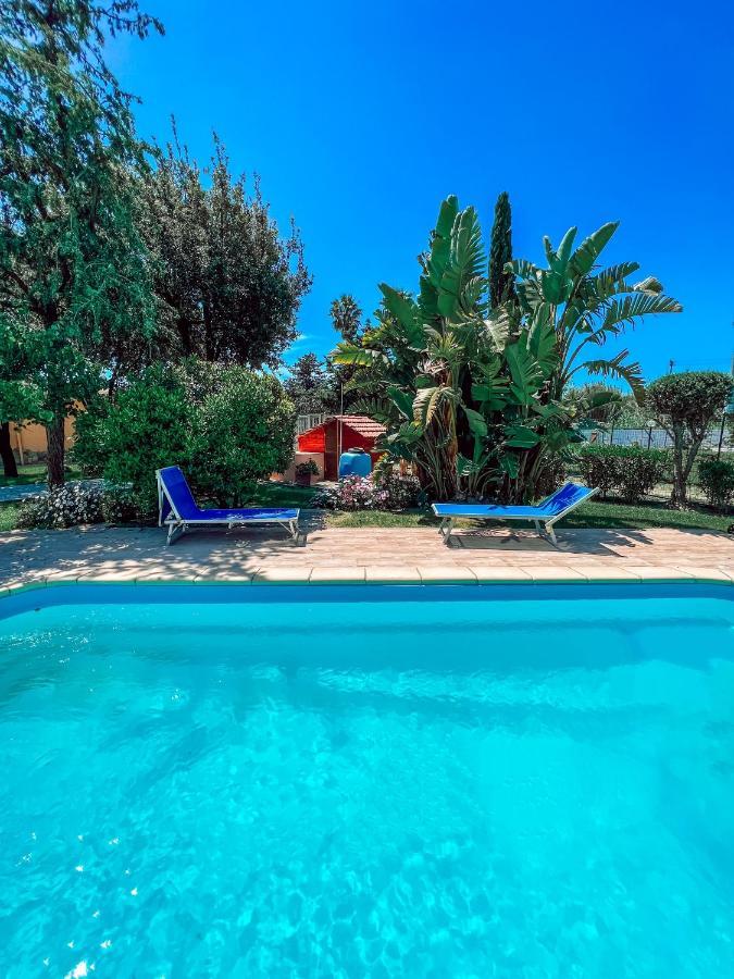 Hotel Tra Terra E Mare à Flumini di Quartu Extérieur photo