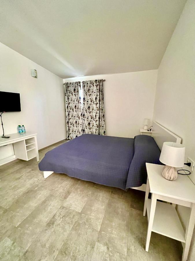 Hotel Tra Terra E Mare à Flumini di Quartu Extérieur photo